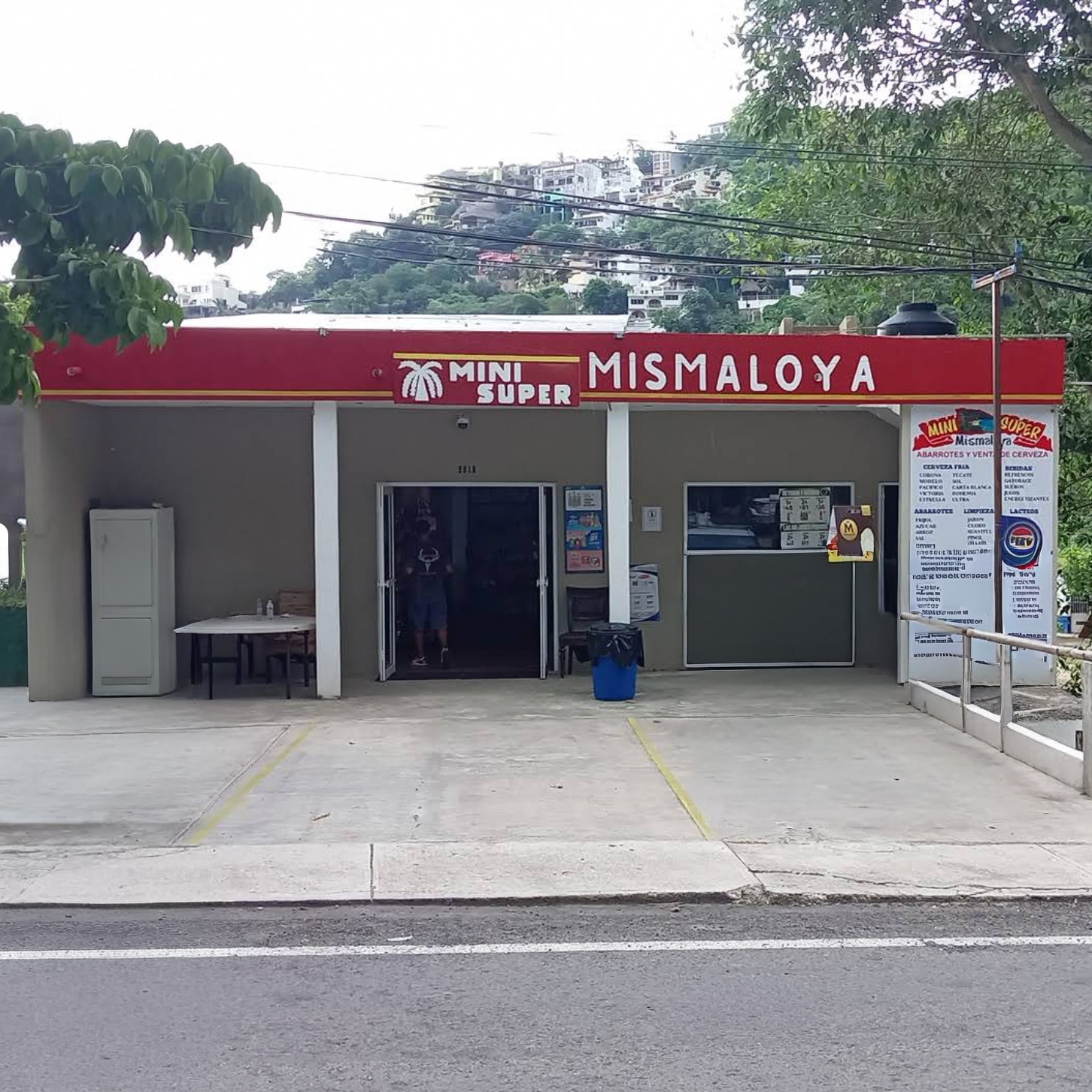 Mini Super Mismaloya