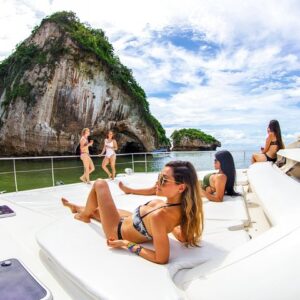 Luxury Yacht & snorkeling experience
